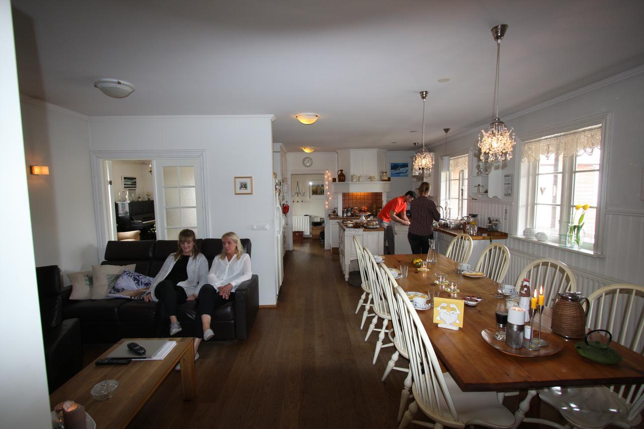 Asar Guesthouse Eyjafjaroarsveit ภายนอก รูปภาพ